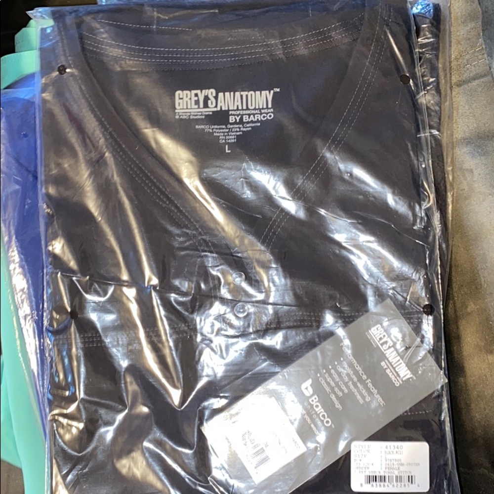 Black greys anatomy scrub brand new